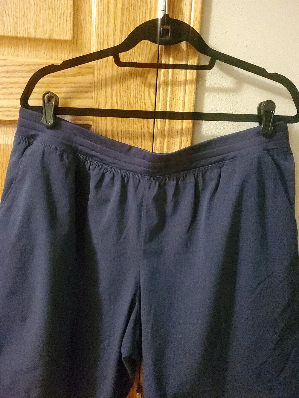 Under Armour Men's Motivate Navy Blue Embroidered Logo Athletic Size XL Shorts